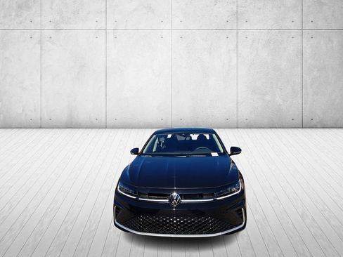 New 2026 Volkswagen Jetta SEL image 2