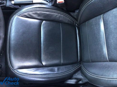 Used 2022 Jeep Wrangler Unlimited Sahara 4xe w/ Cold Weather Group image 8