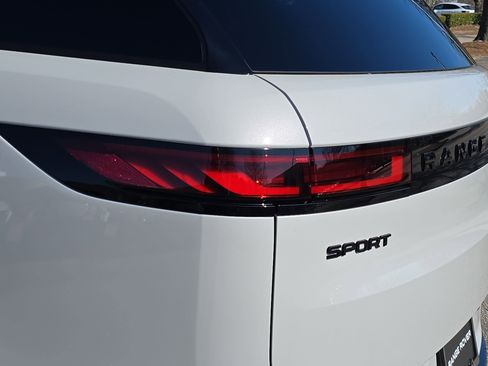 New 2026 Land Rover Range Rover Sport Dynamic SE image 35