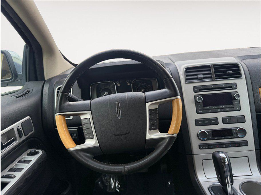 Used 2008 Lincoln MKX AWD image 12