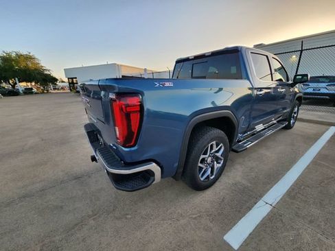 Used 2024 GMC Sierra 1500 SLT AWD/4WD image 6