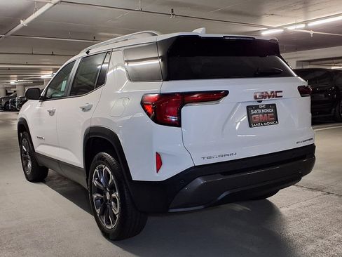 New 2027 GMC Terrain Elevation w/ Elevation Premium Package FWD image 10