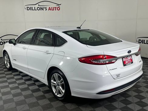 Used 2018 Ford Fusion S FWD image 4