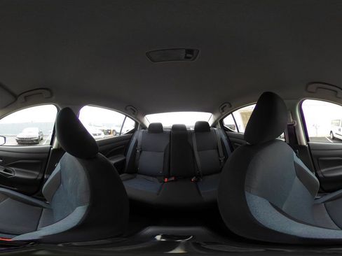 Used 2025 Nissan Versa SV FWD image 41