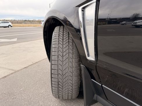 Used 2015 Cadillac SRX Performance w/ Driver Awareness Package image 30