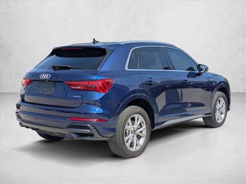 Used 2022 Audi Q3 2.0T Premium w/ Convenience Package image 5