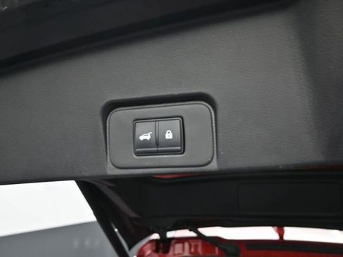 Used 2025 Nissan Rogue SV AWD/4WD image 7
