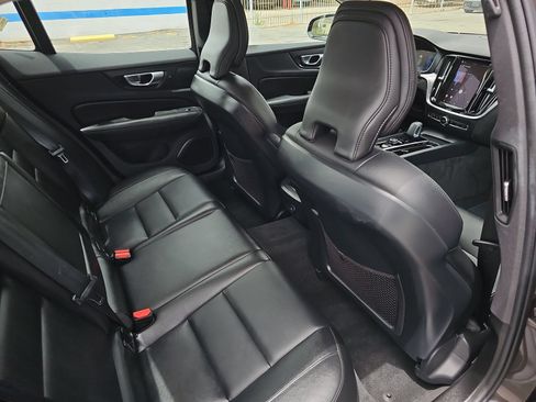 Used 2024 Volvo S60 B5 Core AWD/4WD image 11