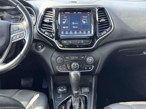 Used 2021 Jeep Cherokee Limited w/ Mopar Interior Package AWD/4WD image 26