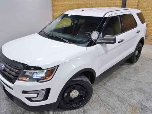 Used 2018 Ford Explorer Police AWD w/ Ultimate Wiring Package image 2