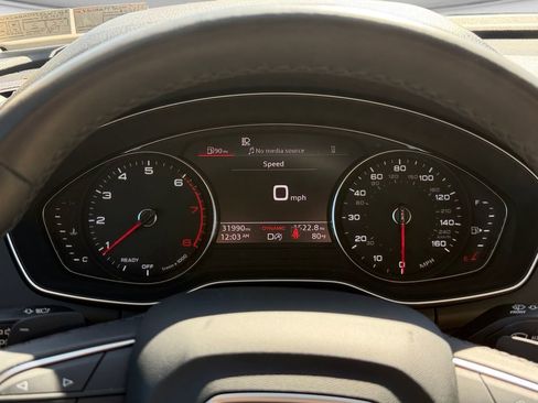 Used 2023 Audi Q5 2.0T Premium w/ Convenience Package AWD/4WD image 12