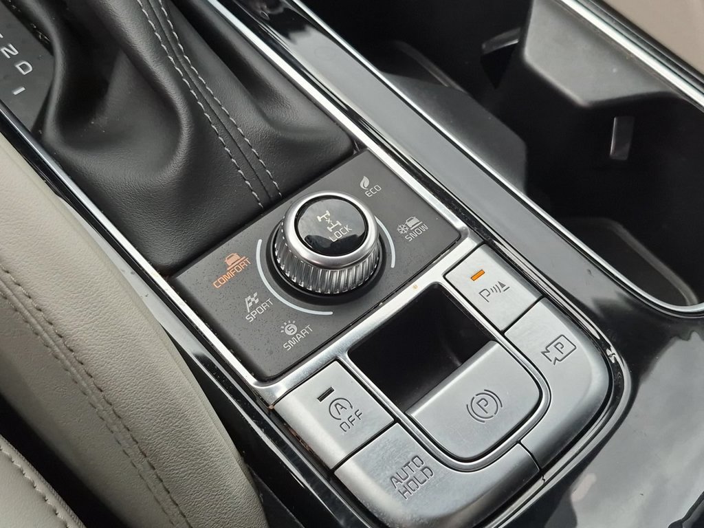Certified 2024 Kia Telluride SX Prestige AWD/4WD image 18