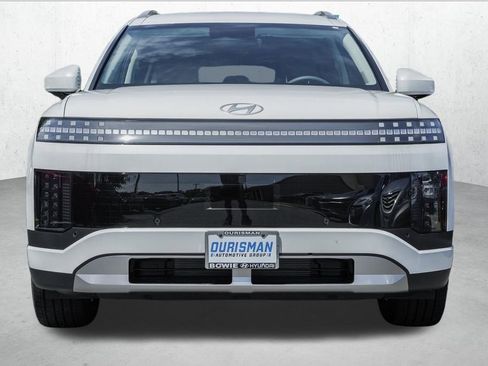 New 2026 Hyundai Ioniq 9 SE image 2