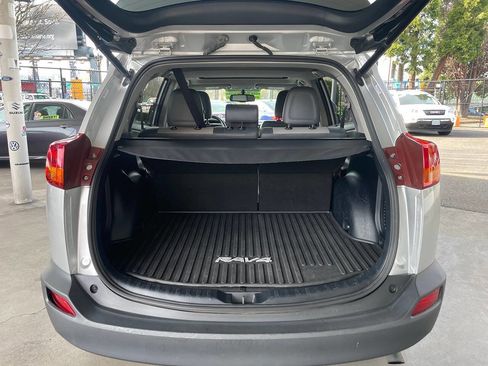 Used 2015 Toyota RAV4 Limited image 11
