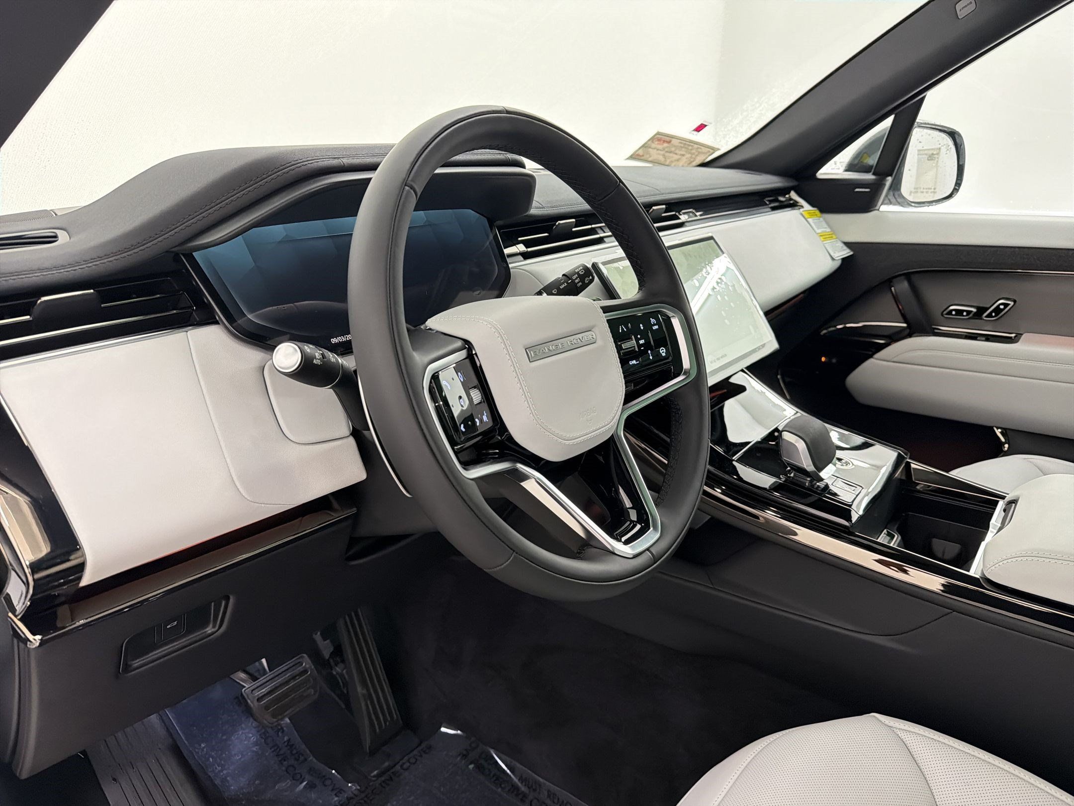 New 2026 Land Rover Range Rover Sport SE AWD/4WD image 4