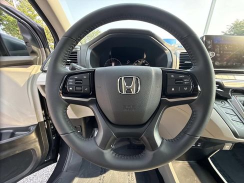 Certified 2026 Honda Odyssey EX-L image 12