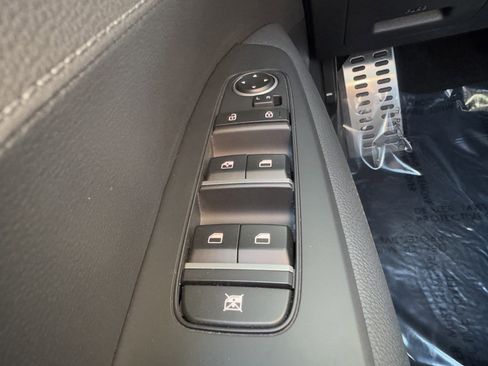 Used 2023 Kia Forte GT-Line w/ GT-Line Premium Package image 30