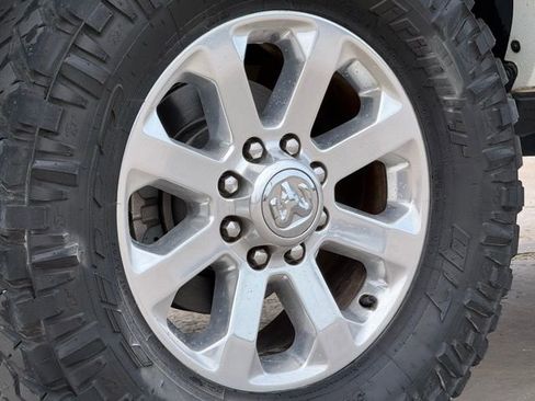 Used 2019 RAM 2500 Laramie AWD/4WD image 16