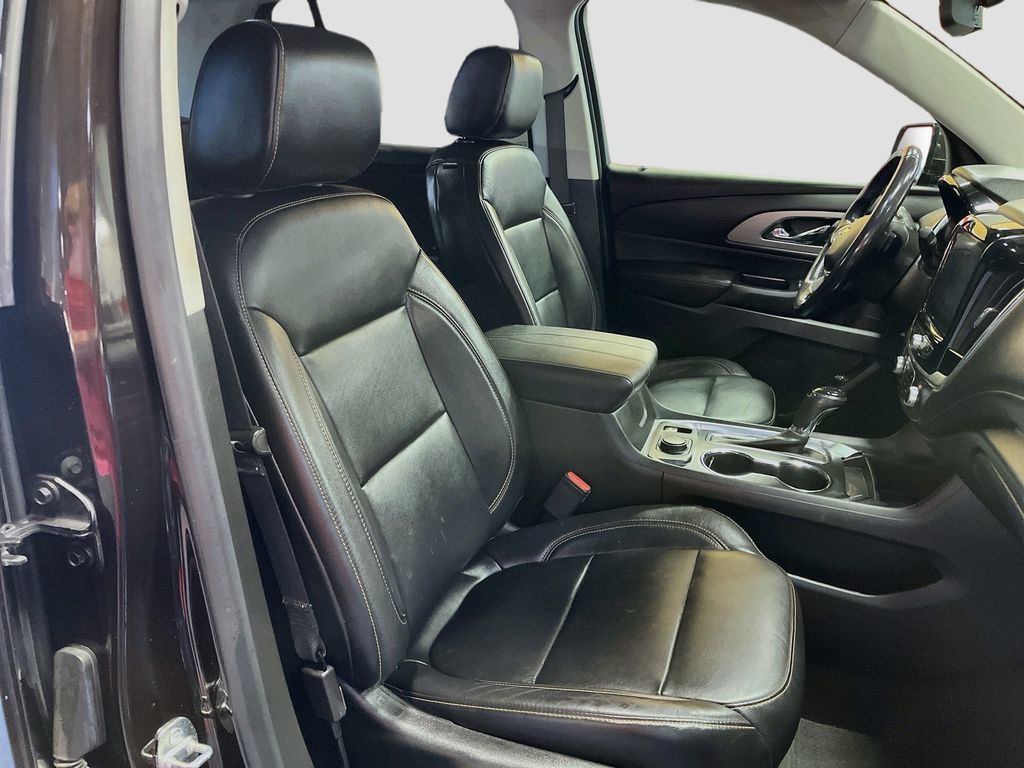 Used 2019 Chevrolet Traverse LT AWD/4WD image 29