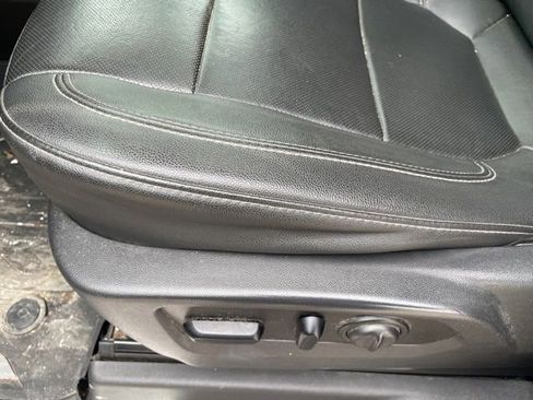 Used 2021 GMC Sierra 2500 SLT w/ SLT Premium Package image 7