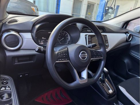 Used 2021 Nissan Versa SV FWD image 23