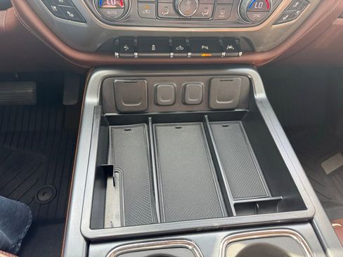 Certified 2018 Chevrolet Silverado 1500 High Country image 25