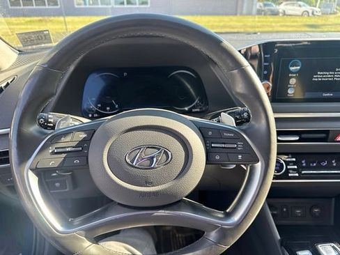 Used 2021 Hyundai Sonata Limited FWD image 12
