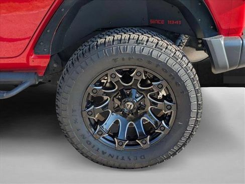 Used 2018 Jeep Wrangler Unlimited Sport S AWD/4WD image 9