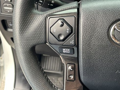 Used 2021 Toyota 4Runner TRD Off-Road Premium image 27