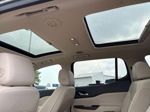 Used 2020 GMC Acadia Denali w/ Technology Package FWD image 43