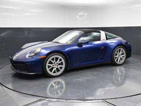 Certified 2025 Porsche 911 Targa 4 GTS AWD/4WD image 1