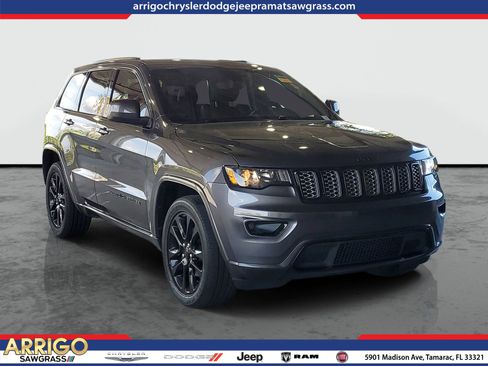 Used 2019 Jeep Grand Cherokee Altitude RWD image 1