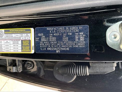 Certified 2025 Kia Soul LX w/ LX Technology Package image 33