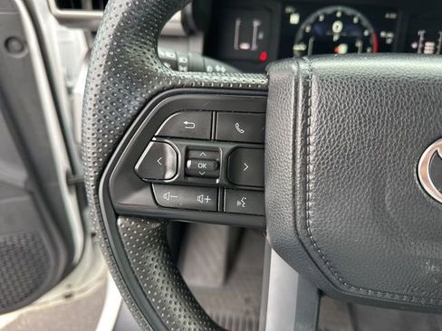 Used 2024 Toyota Tacoma SR5 image 15