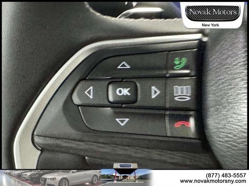 Used 2023 Jeep Grand Cherokee Altitude AWD/4WD image 19