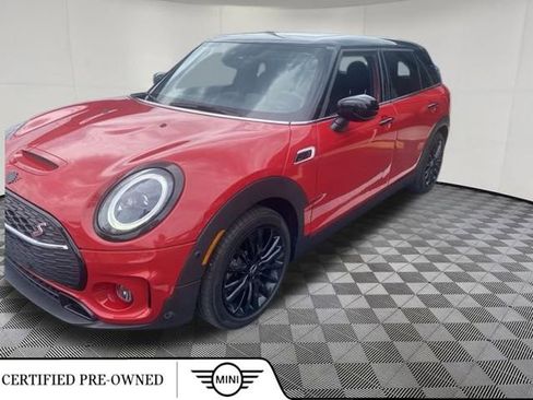 Used 2024 MINI Cooper Clubman S FWD image 2