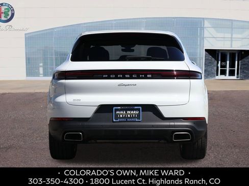 Used 2024 Porsche Cayenne image 4