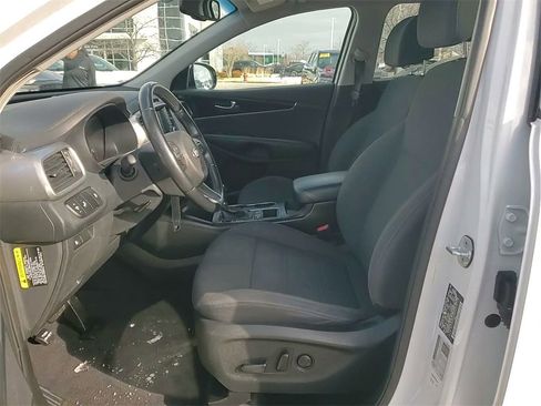 Used 2017 Kia Sorento LX w/ LX V6 Convenience Package image 21