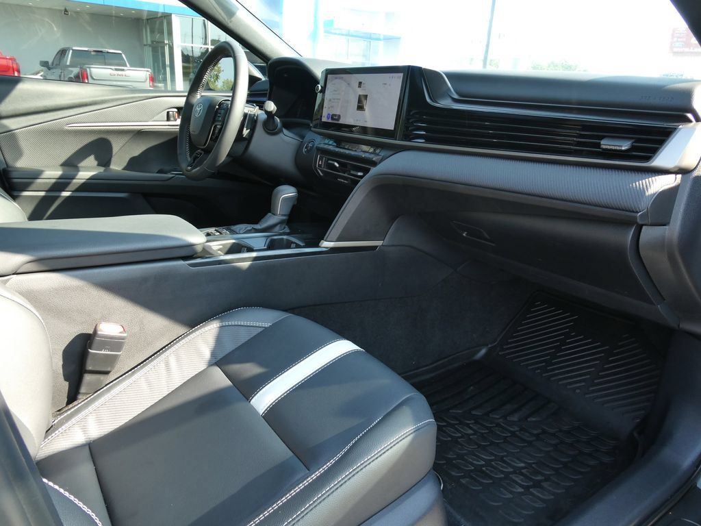 Used 2026 Toyota Camry SE w/ Multimedia Upgrade Package FWD image 16