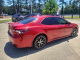 Used 2023 Toyota Camry SE image 4