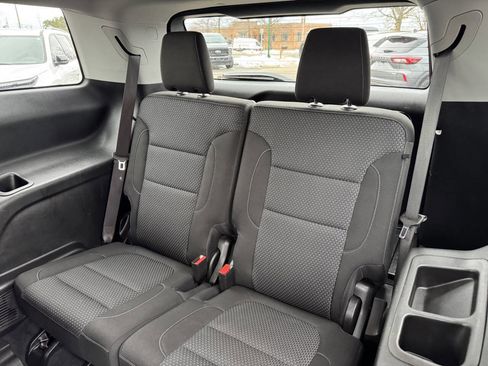 Used 2022 GMC Acadia SLE w/ Driver Convenience Package image 9