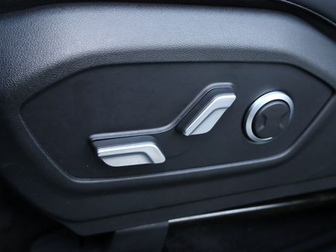 Used 2026 Hyundai Santa Fe SEL FWD image 9
