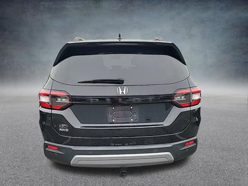 Used 2025 Honda Pilot EX-L image 3