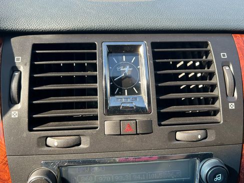 Used 2006 Cadillac DTS image 75