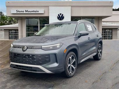 New 2025 Volkswagen Tiguan SE