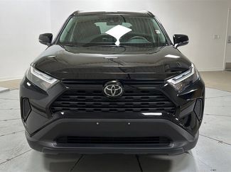 Used 2025 Toyota RAV4 XLE video 2
