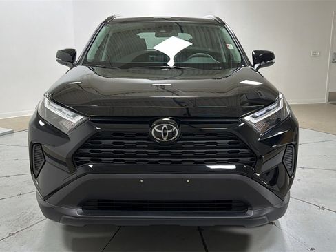 Used 2025 Toyota RAV4 XLE image 2