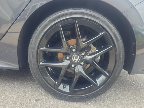 Used 2023 Honda Civic Sport image 9