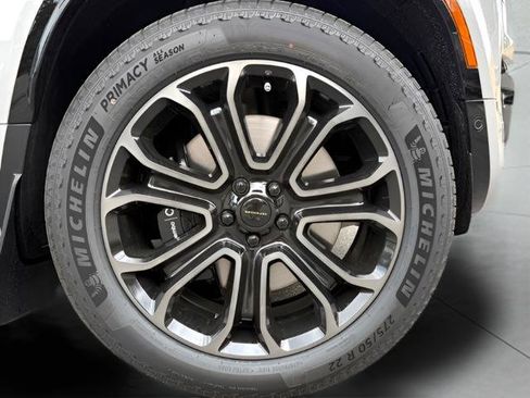 New 2026 Land Rover Defender 110 OCTA AWD/4WD image 10