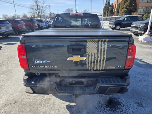 Used 2017 Chevrolet Colorado LT w/ LT Convenience Package image 6